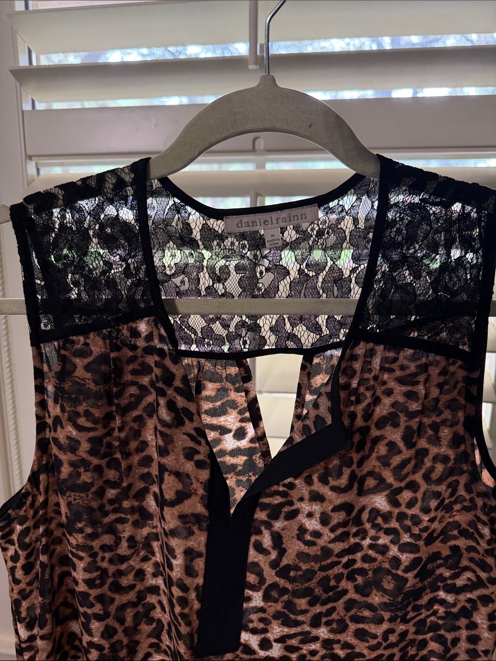 Daniel Rainn Brown Leopard Print Lace Trim Sleeveless top